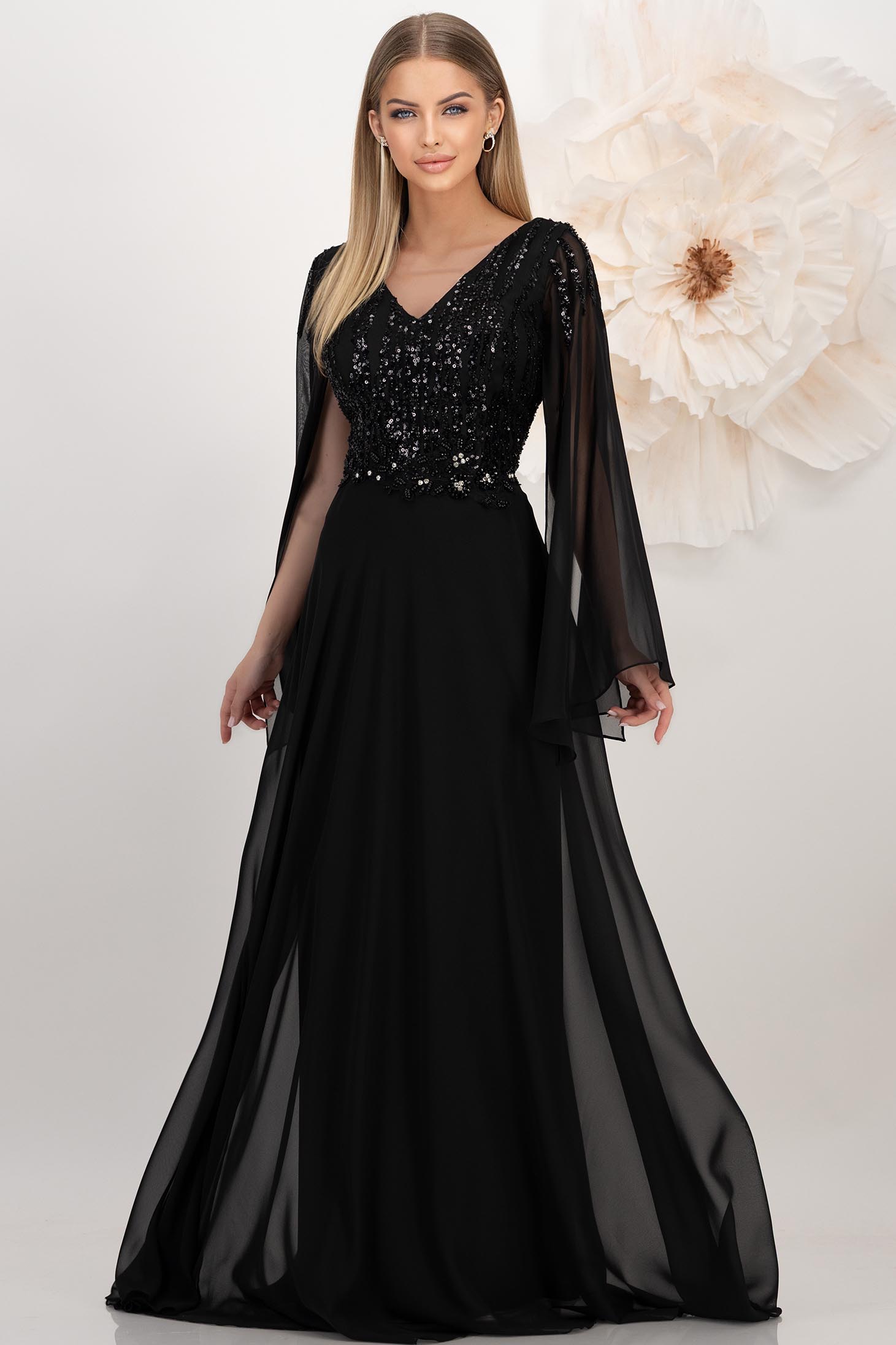 Rochie lunga din voal si dantela cu paiete neagra in clos cu maneci tip fluture din voal 1 - StarShinerS.ro
