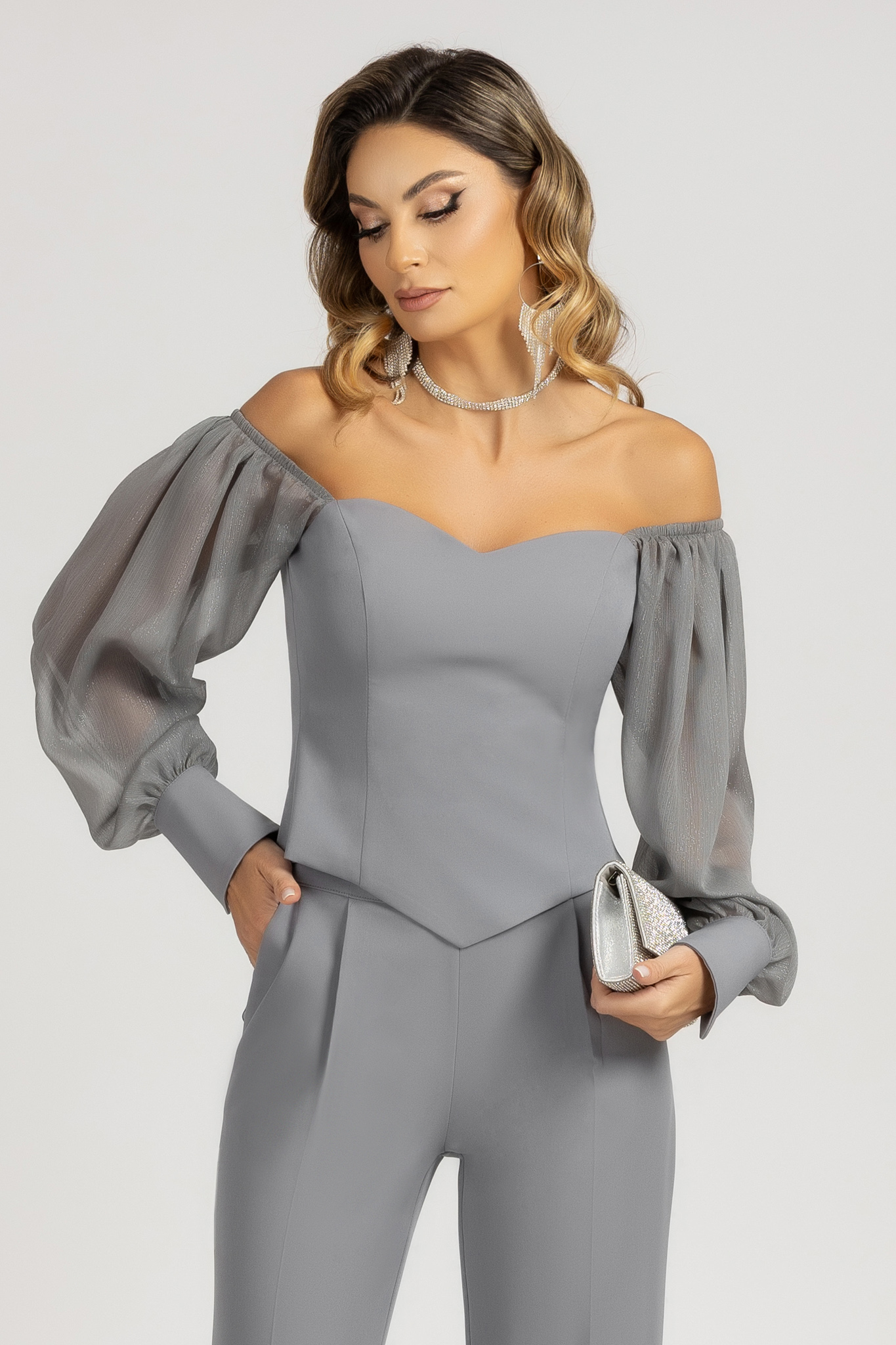 Bluza dama tip corset din stofa elastica gri cu umeri goi si maneci bufante din voal cu fir stralucitor 1 - StarShinerS.ro