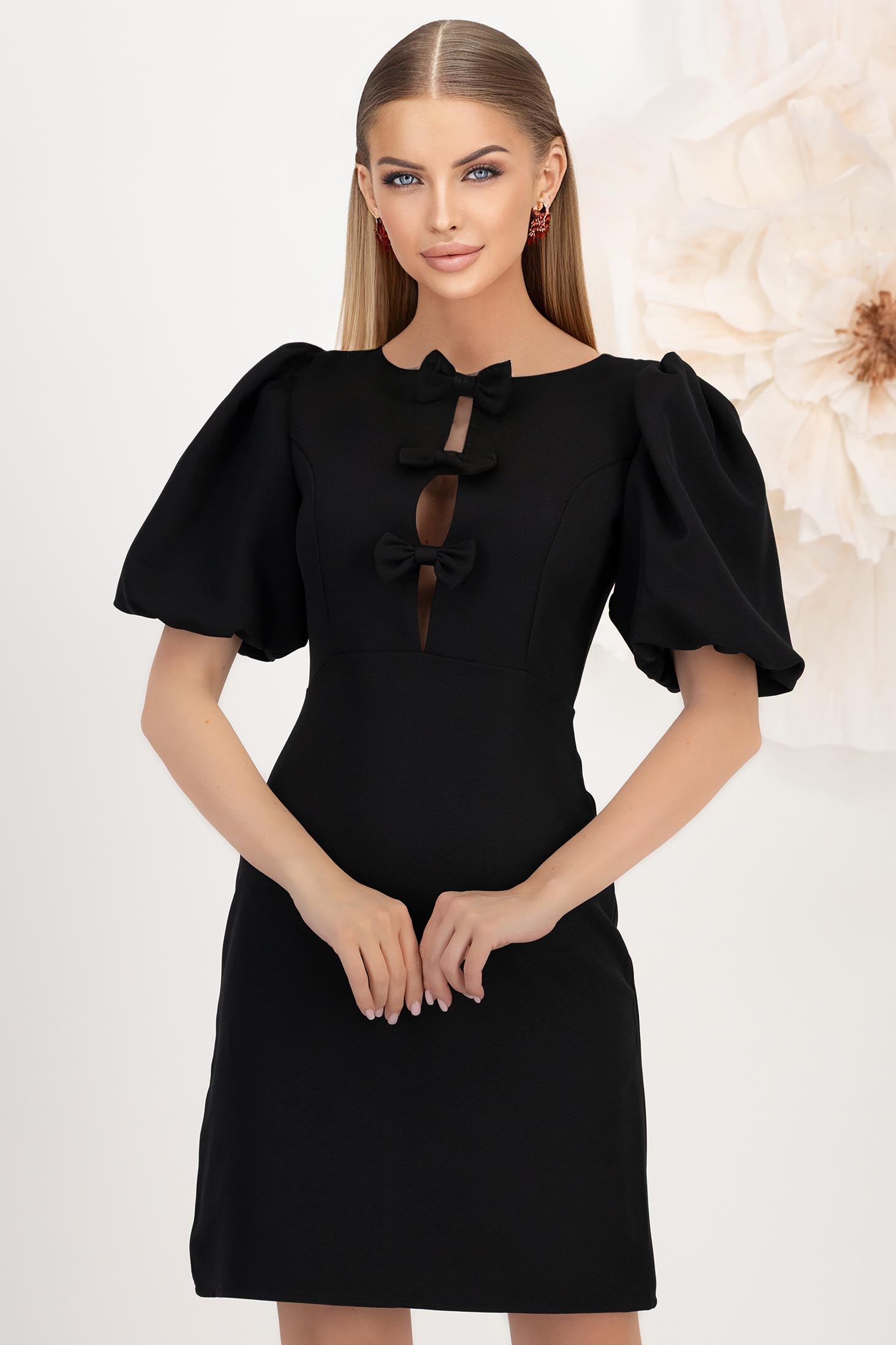 Rochie din stofa elastica neagra scurta tip creion cu maneci bufante accesorizata cu fundite - StarShinerS 1 - StarShinerS.ro