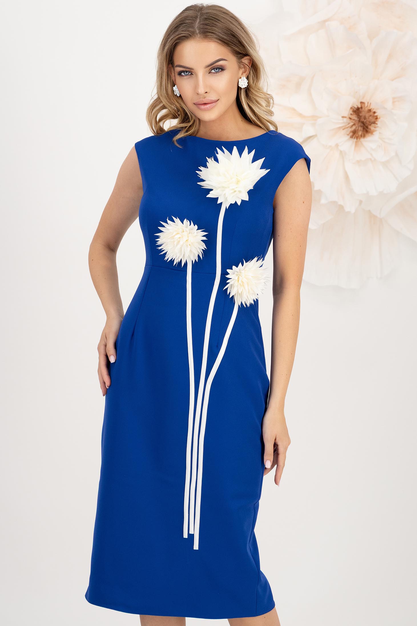 Rochie din stofa elastica albastra midi tip creion accesorizata cu 3 brose maxi florale - StarShinerS 1 - StarShinerS.ro