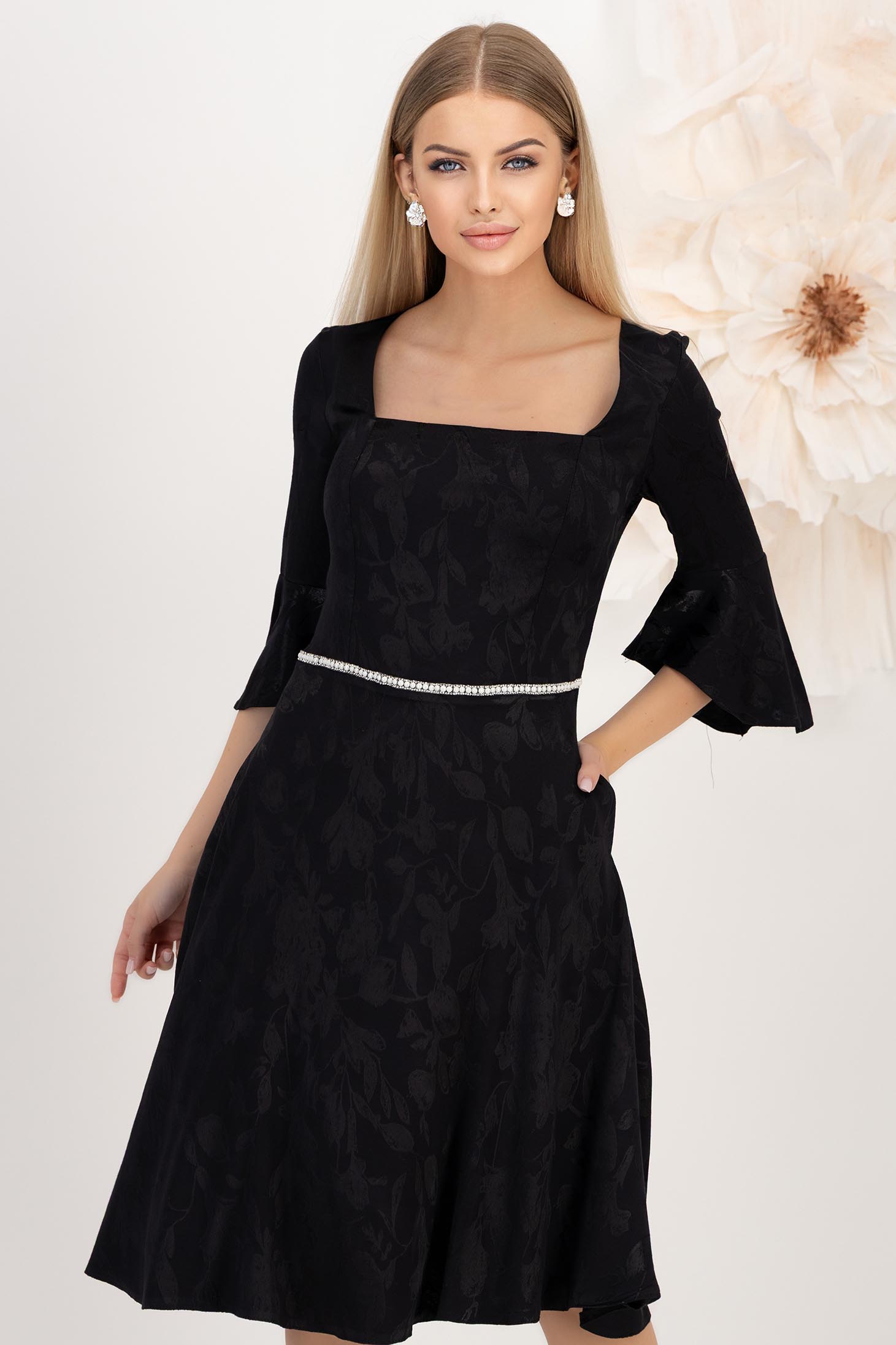Rochie din jacquard subtire satinat neagra midi in clos cu buzunare laterale si aplicatie cu pietre strass in talie - StarShinerS 1 - StarShinerS.ro
