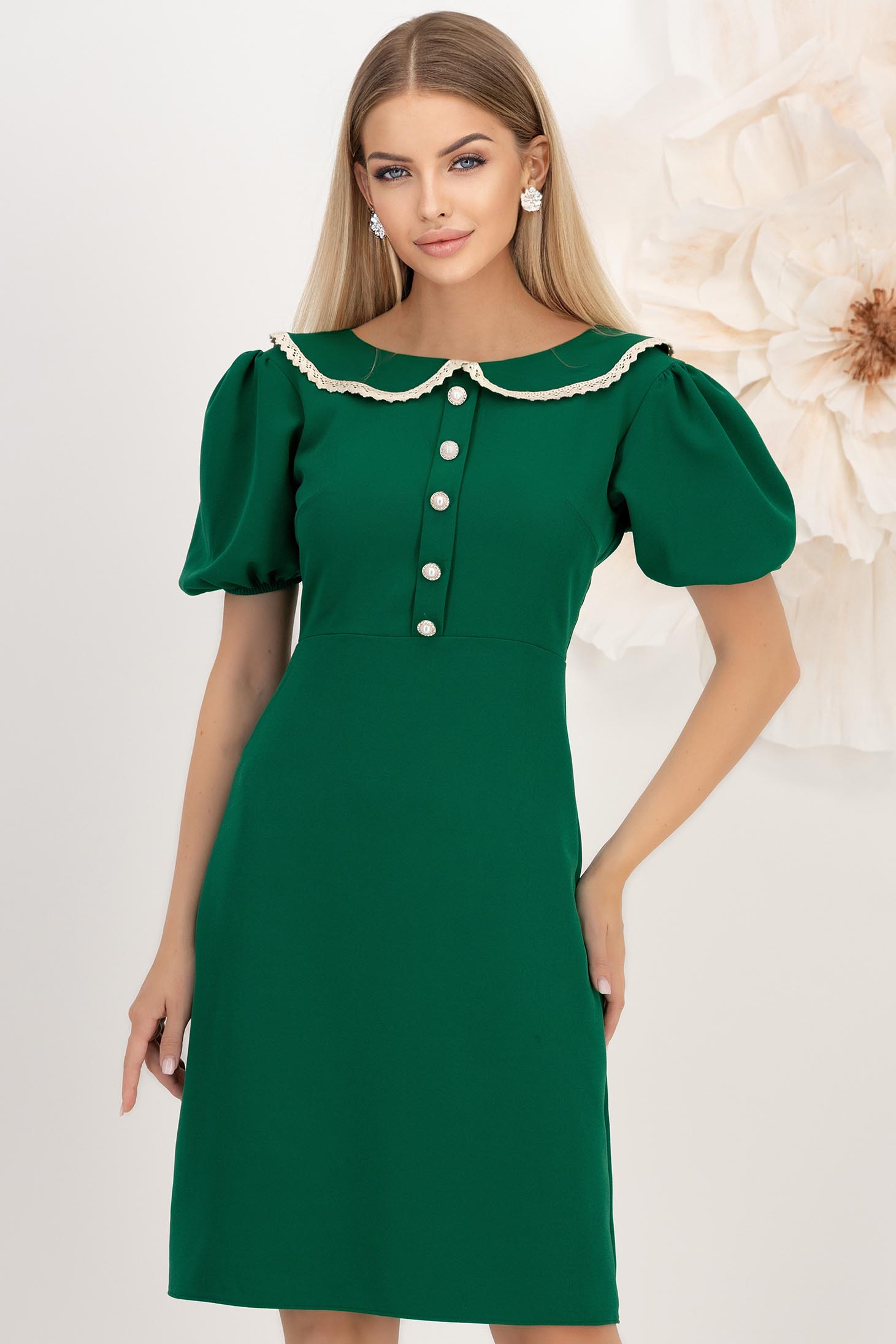 Rochie din stofa elastica verde pana la genunchi cu croi in a si guler rotunjit cu dantela - StarShinerS 1 - StarShinerS.ro