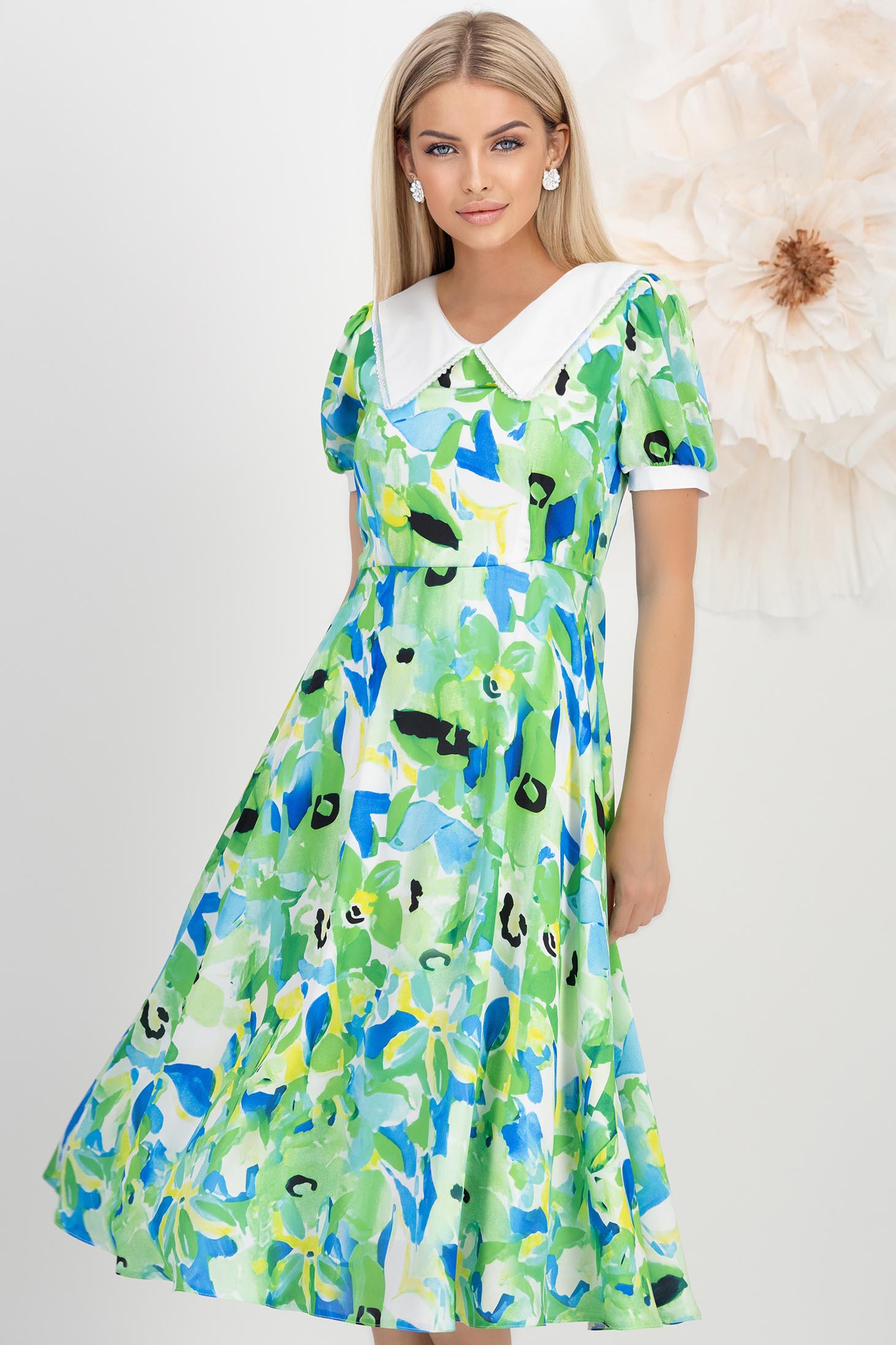 Rochie din satin verde midi in clos cu elastic in talie la spate si guler contrastant cu fir stralucitor - StarShinerS 1 - StarShinerS.ro