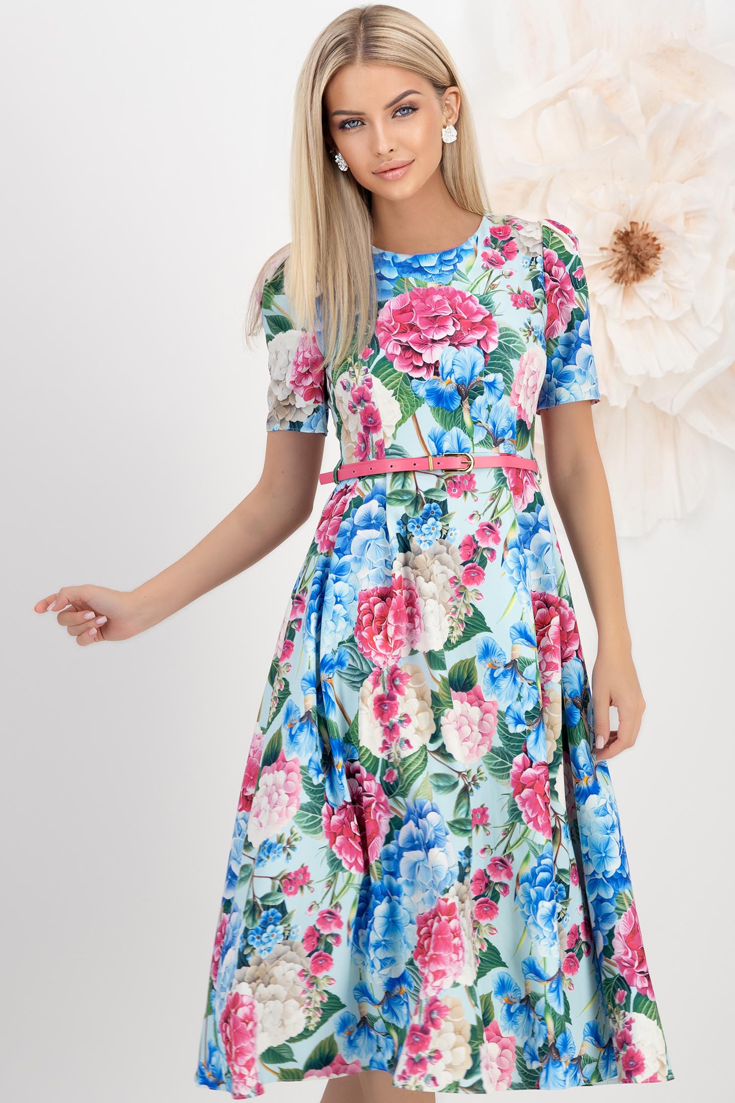 Rochie din stofa elastica multicolora midi in clos cu accesoriu tip curea imprimata floral - StarShinerS 1 - StarShinerS.ro