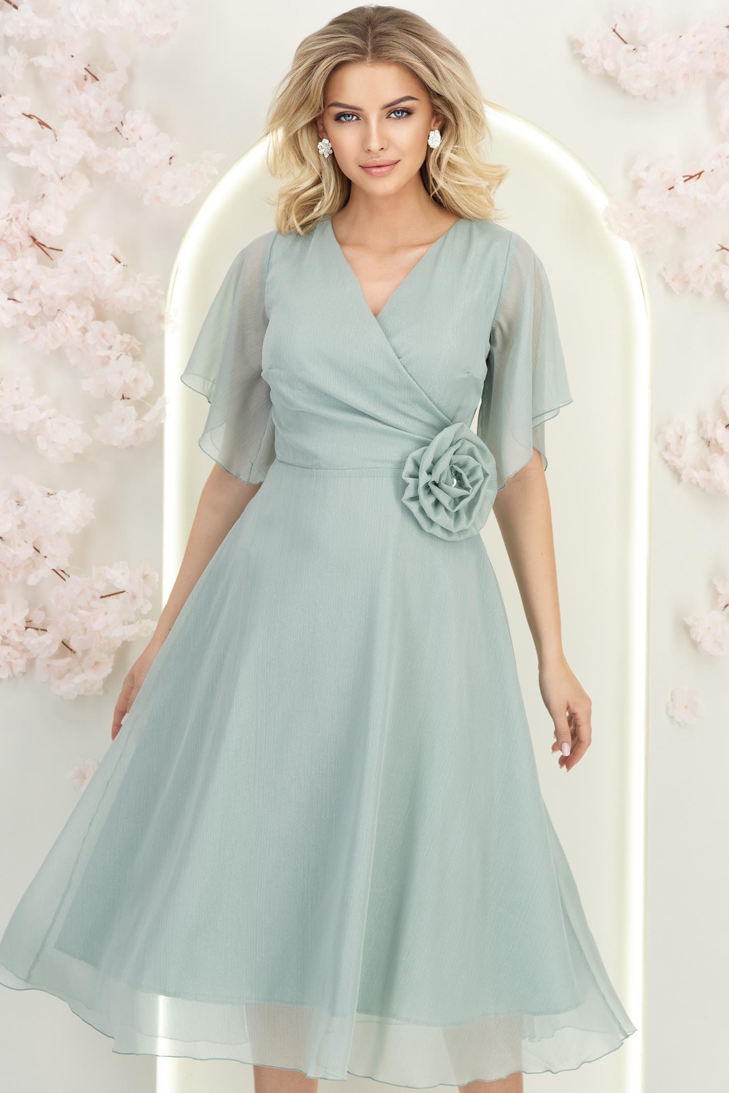 Rochie din voal cu fir lame mint midi in clos cu brosa - StarShinerS 1 - StarShinerS.ro