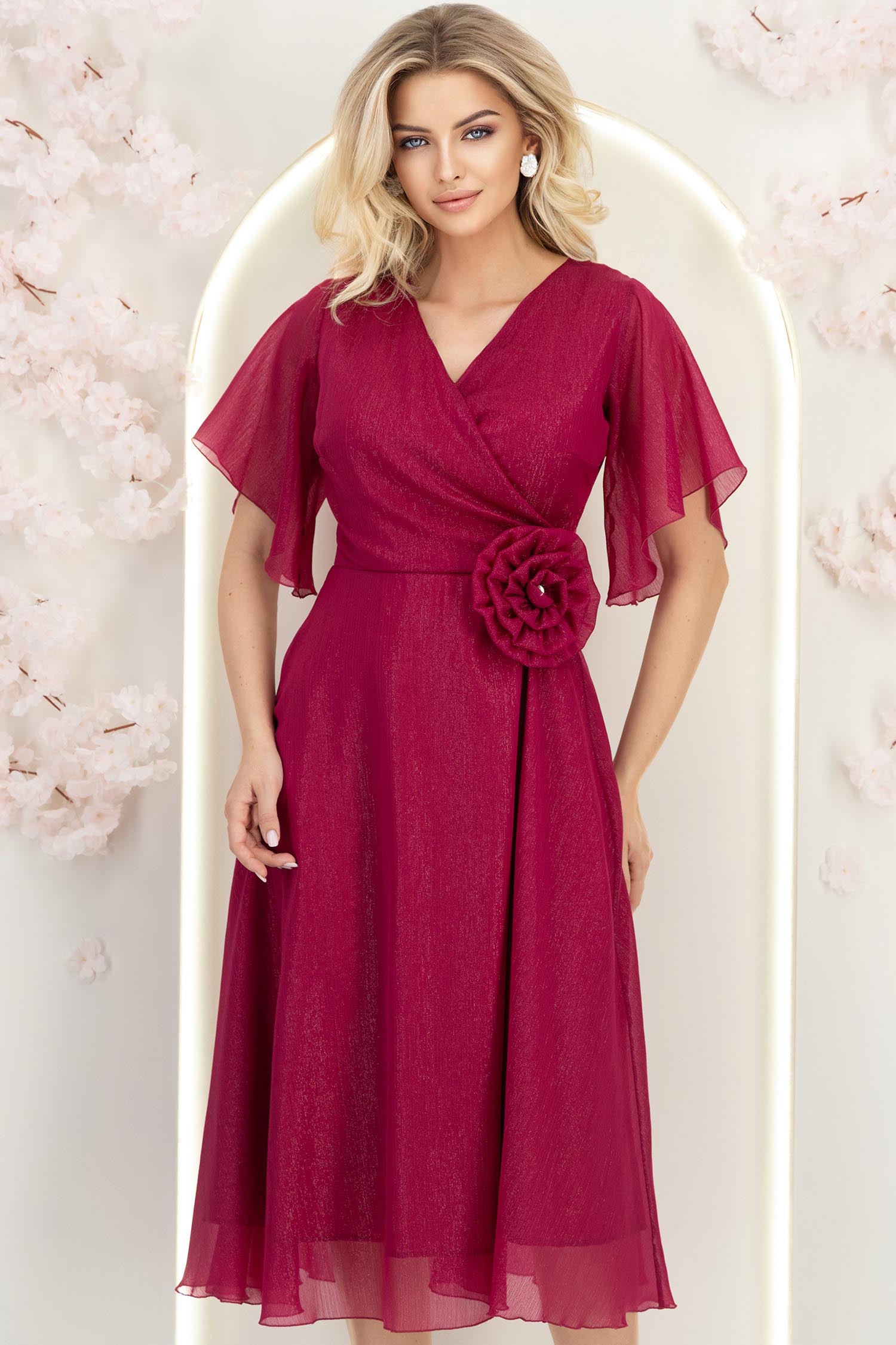 Rochie din voal cu fir lame zmeura midi in clos cu brosa - StarShinerS 1 - StarShinerS.ro