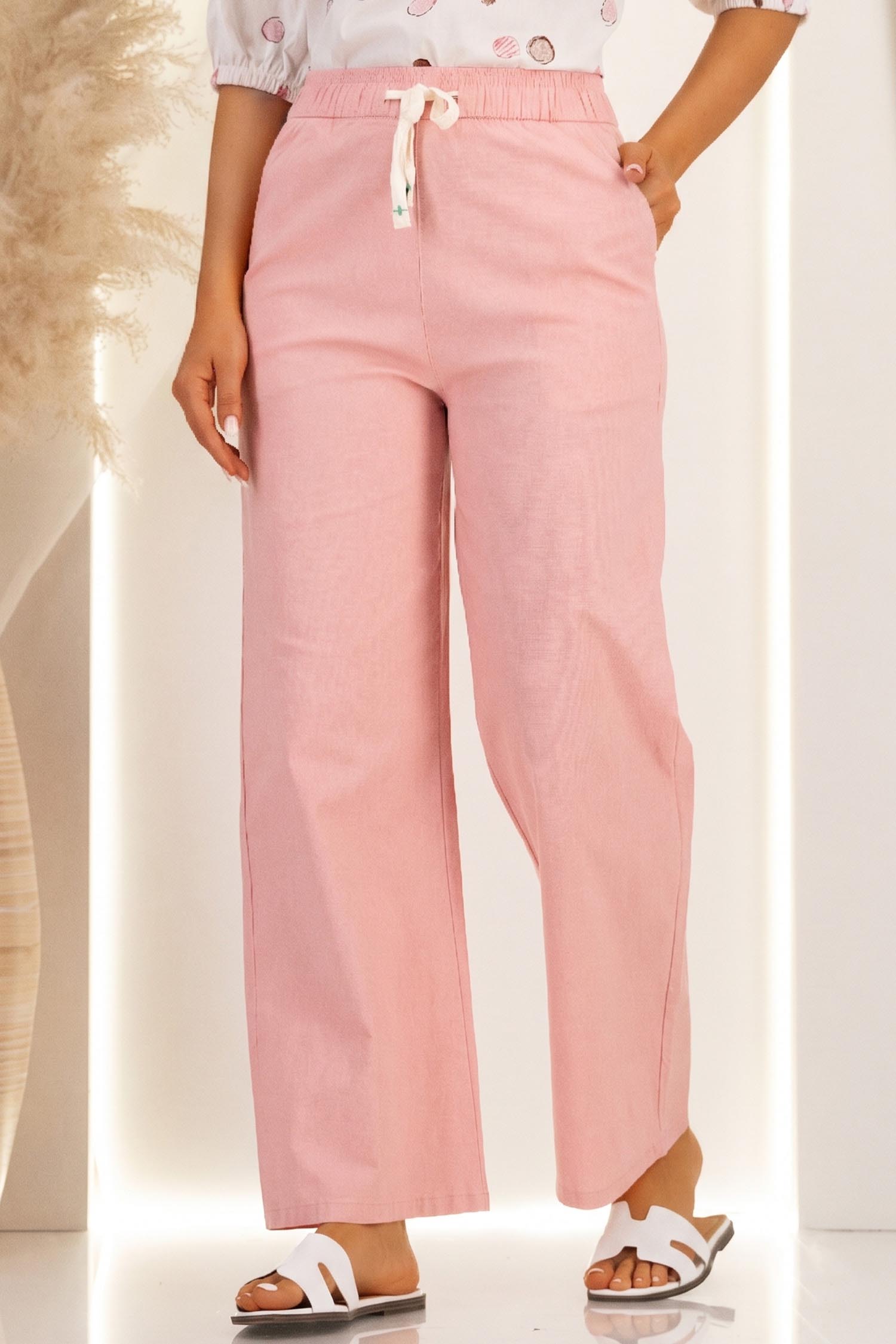 Pantaloni din bumbac roz pudra cu un croi drept si buzunare laterale 1 - StarShinerS.ro