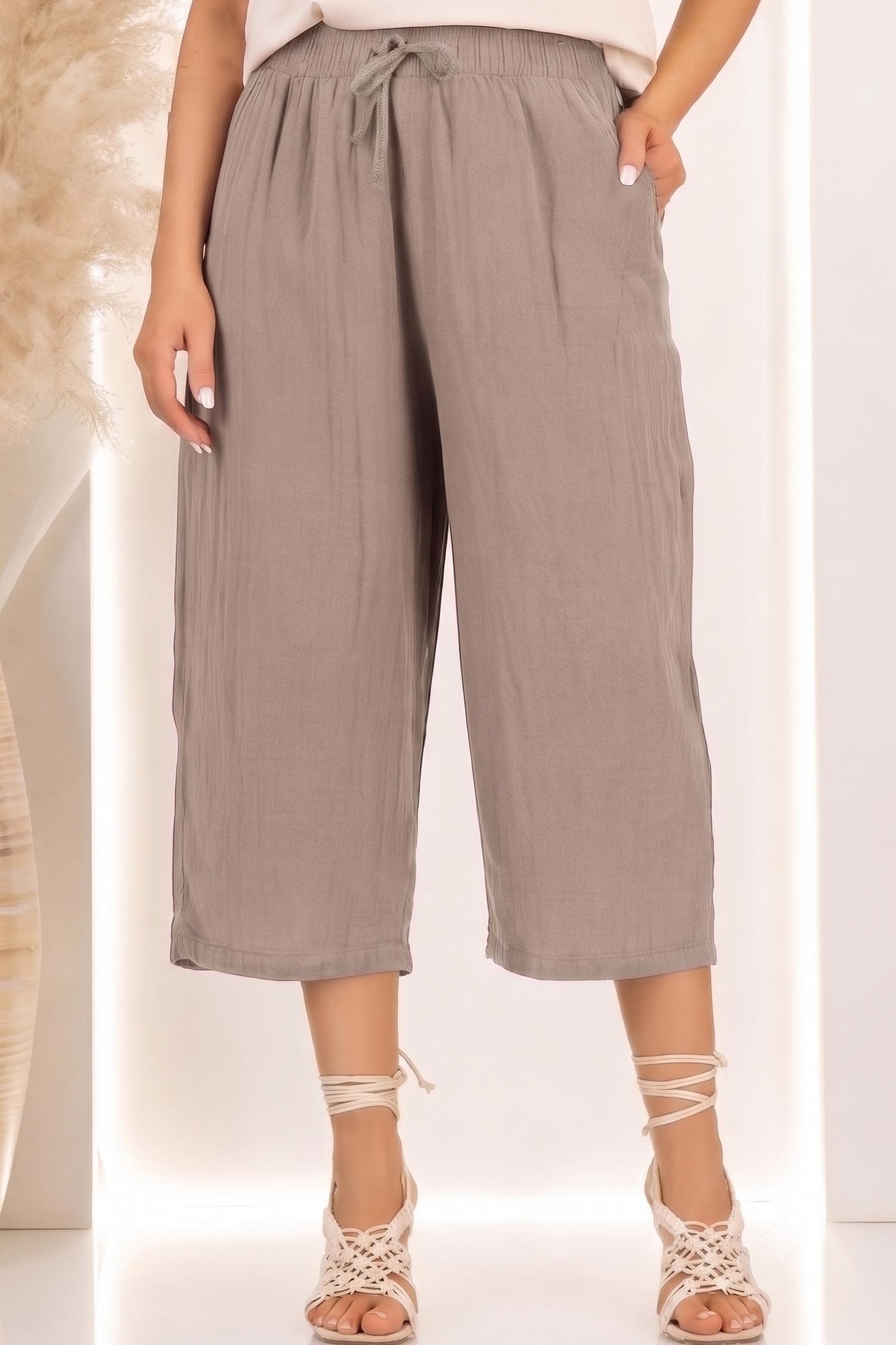 Pantaloni din bumbac bej trei sferturi cu croi larg si buzunare laterale 1 - StarShinerS.ro