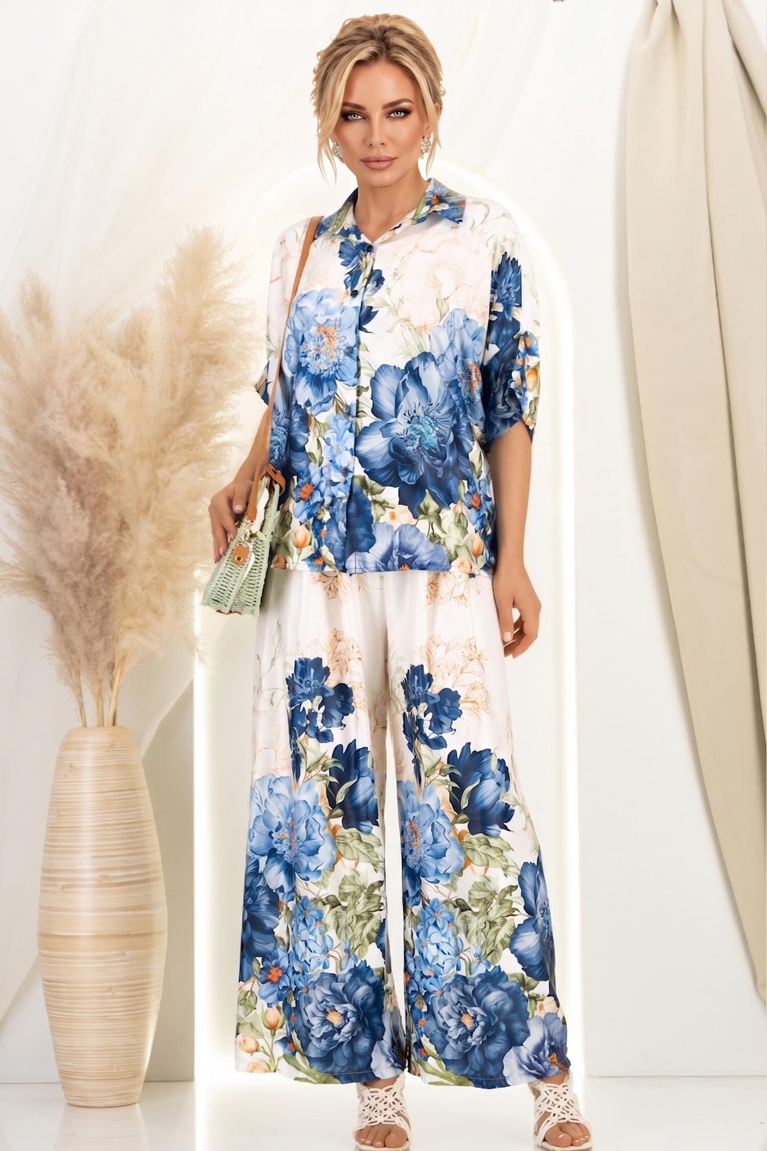 Compleu din material fluid bleumarin cu un croi larg si imprimeu floral 1 - StarShinerS.ro