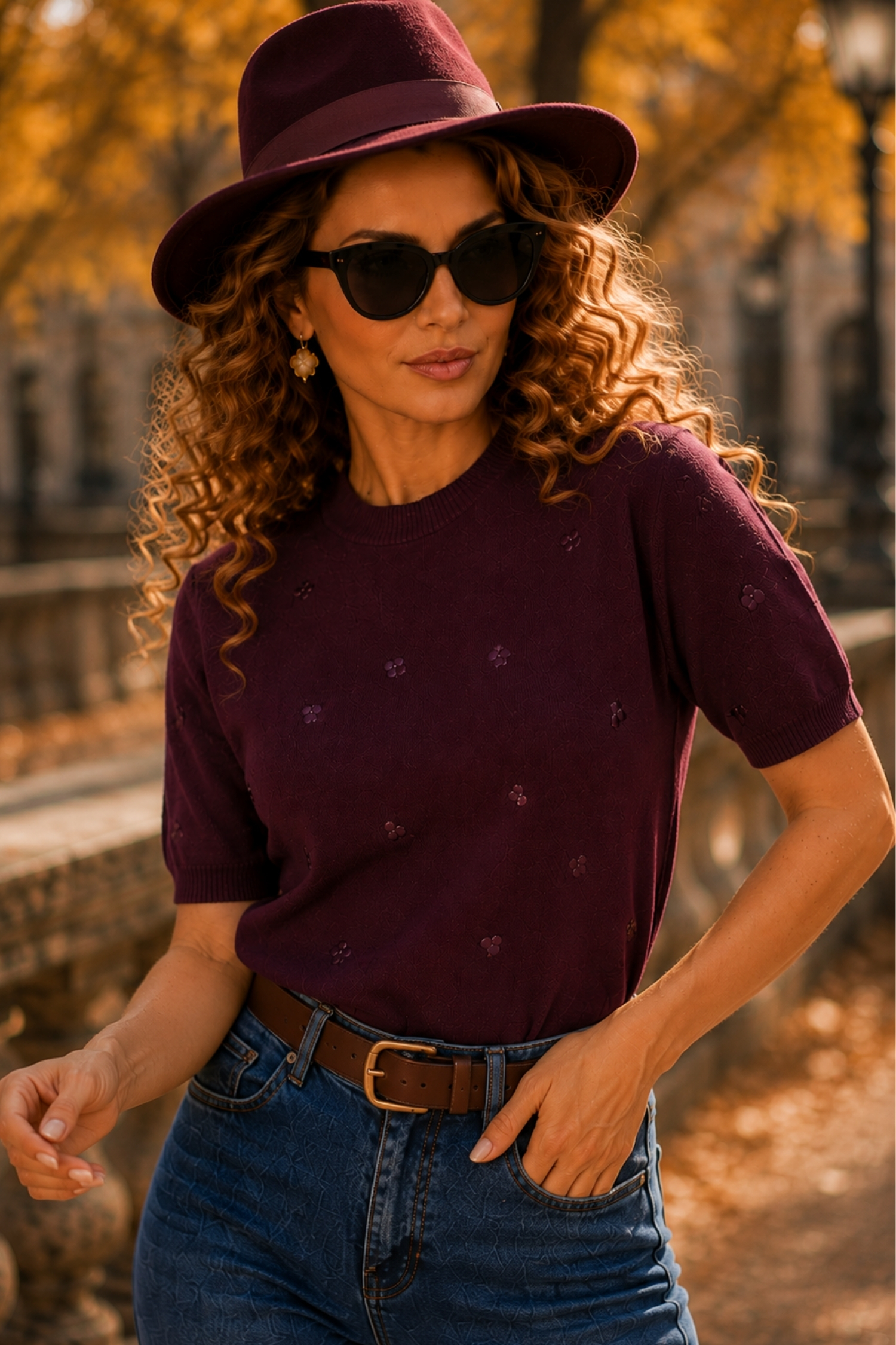Bluza dama din tricot fin visinie cu un croi larg si aplicatii de paiete 1 - StarShinerS.ro