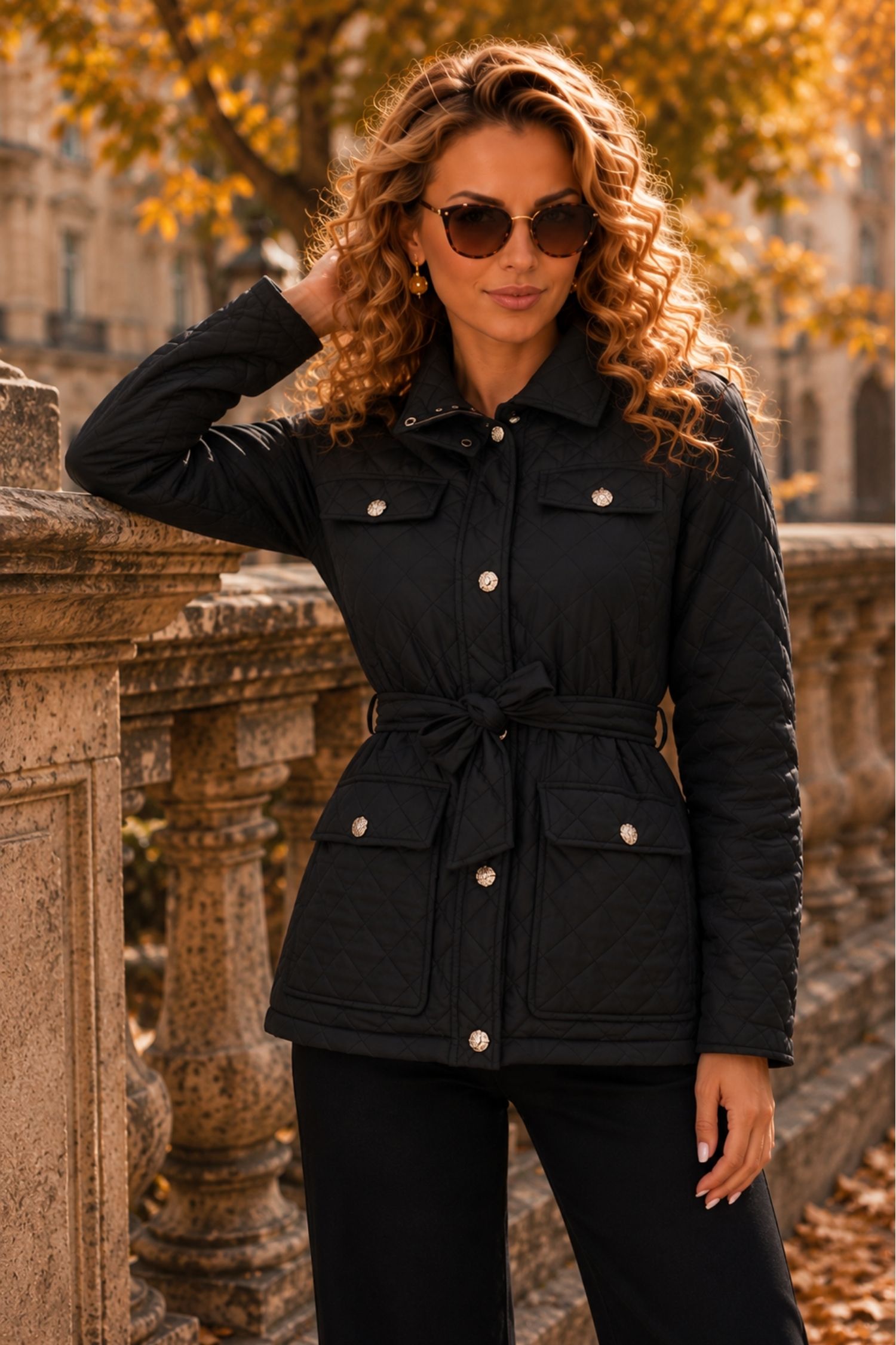 Geaca din fas neagra matlasata cu un croi lejer accesorizata cu cordon 1 - StarShinerS.ro