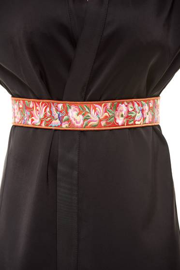 StarShinerS red belt embroidered with floral prints