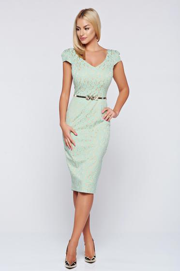 Fofy elegant green pencil dress accessorized with belt