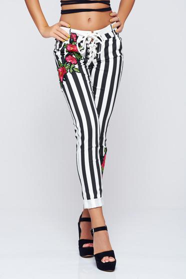 Ocassion black embroidered trousers with conical stripes