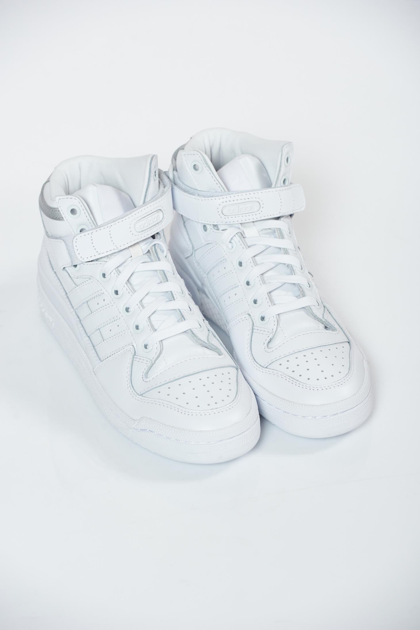 Pantofi sport Adidas Originals albi casual cu usoara