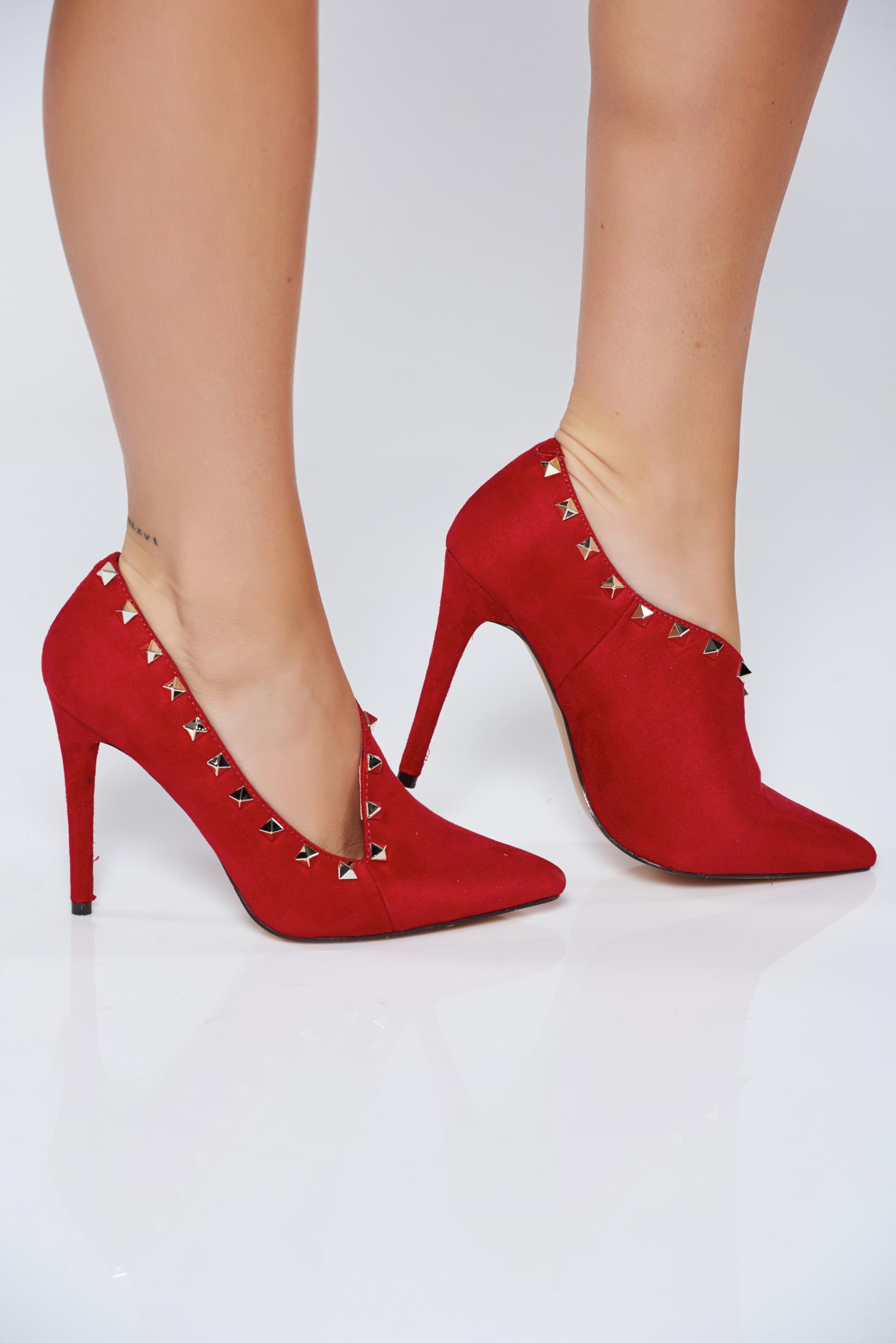 Red elegant slightly pointed toe tip shoes with metallic spikes