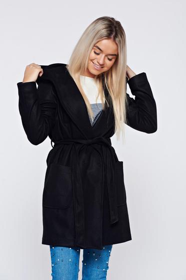 Black casual coat accessorized with tied waistband with pockets
