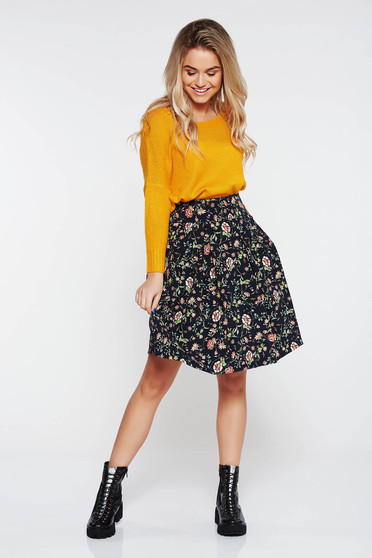 PrettyGirl black cloche casual skirt with floral print