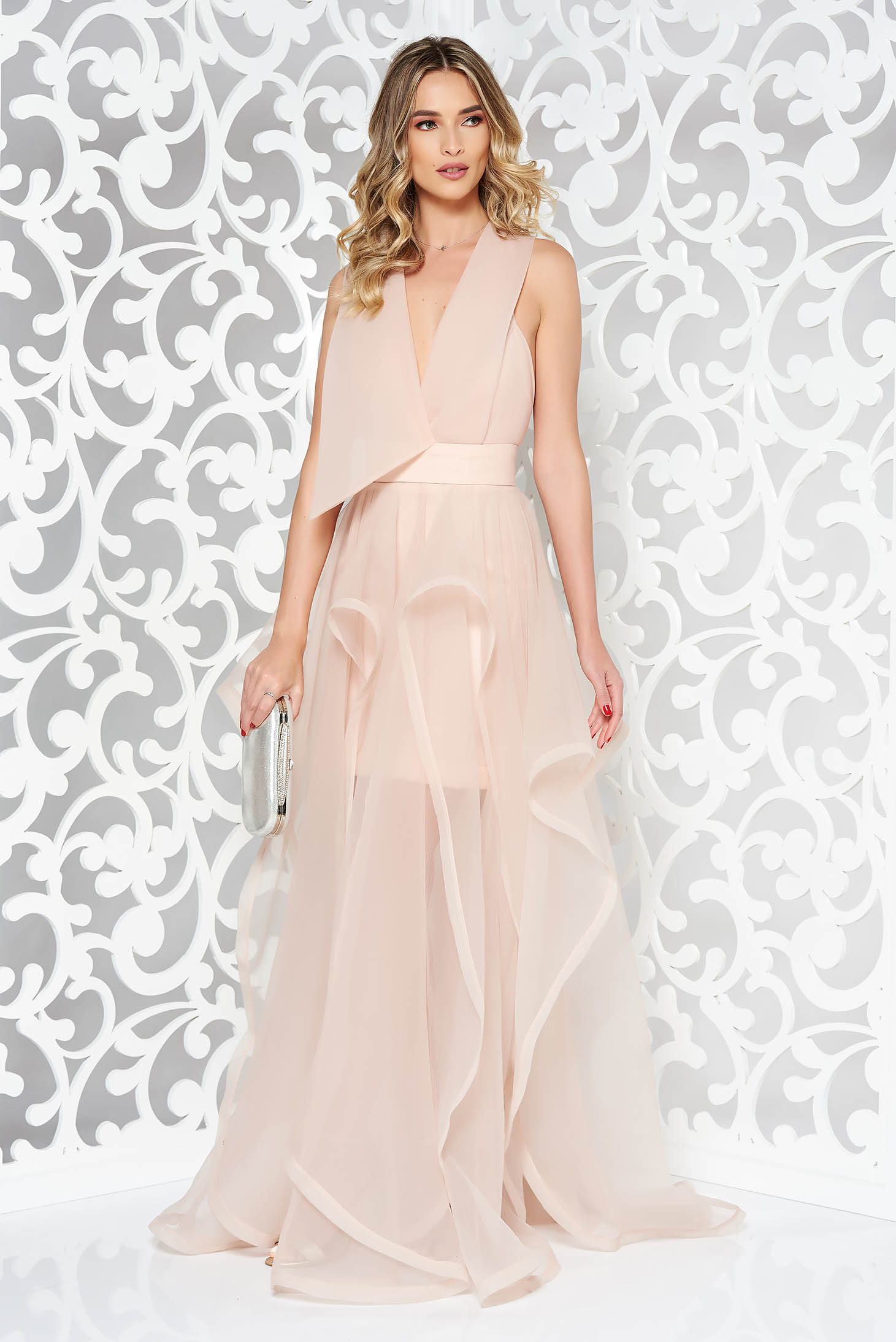 Rochie Ana Radu rosa de lux asimetrica captusita pe interior cu spatele decupat si decolteu adanc