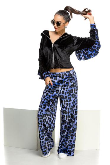 Ocassion black casual set from velvet with leo print