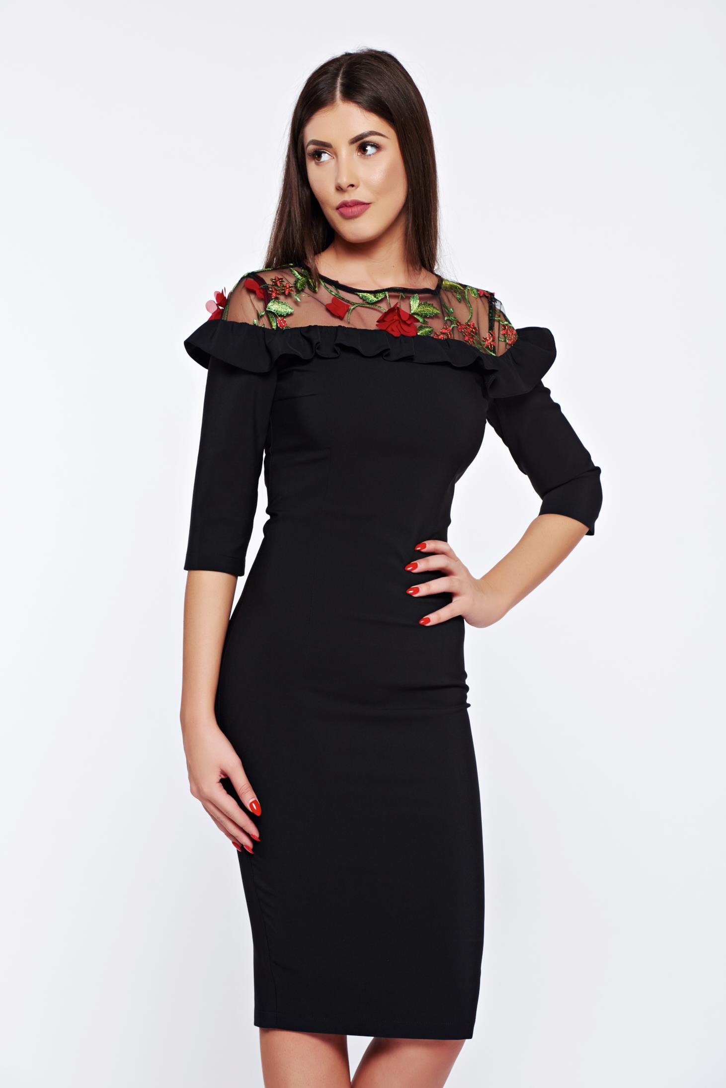 Rochie LaDonna neagra de ocazie tip creion cu insertii de broderie
