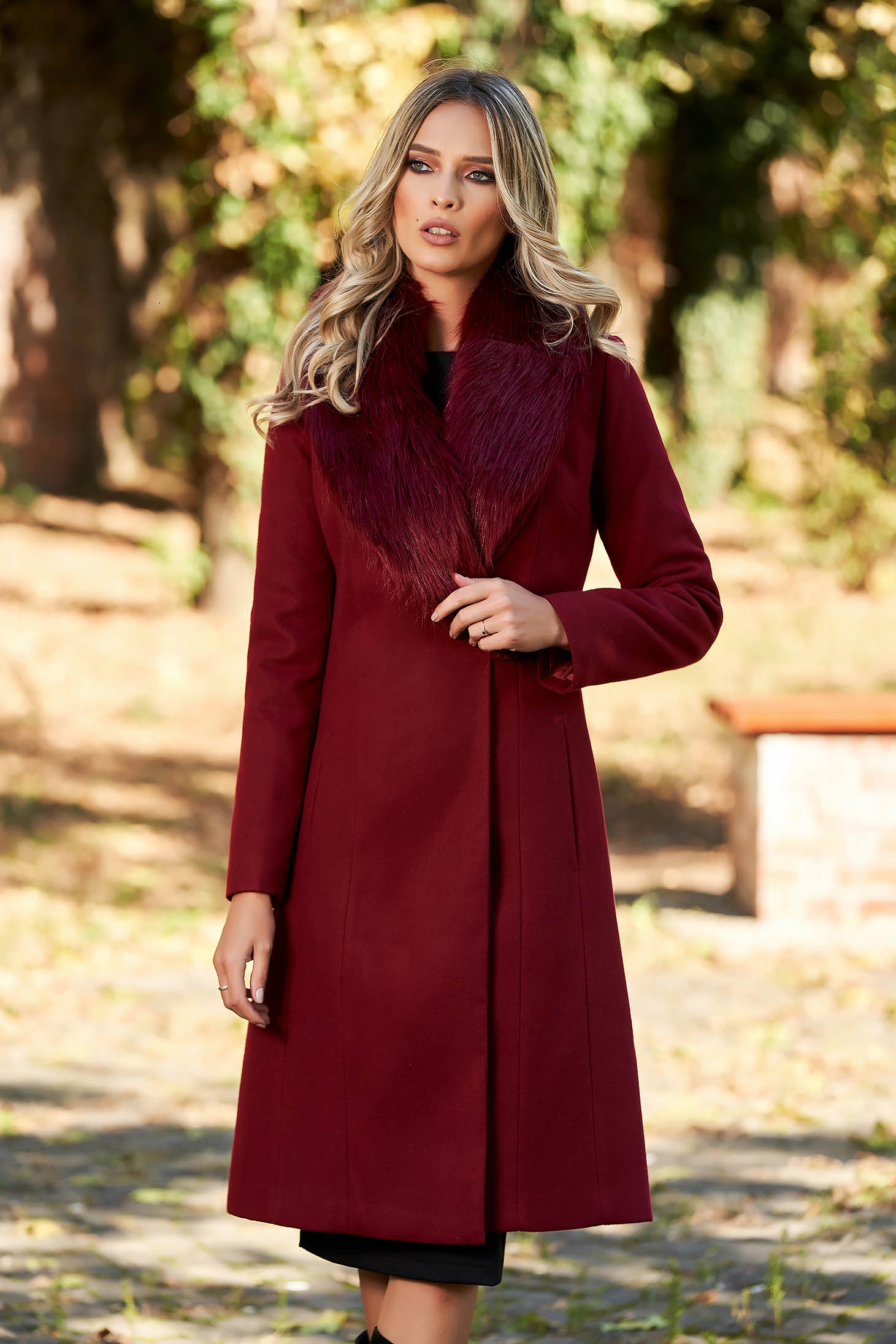 Burgundy LaDonna elegáns gyapjú nagykabát szőrme gallérral béléssel