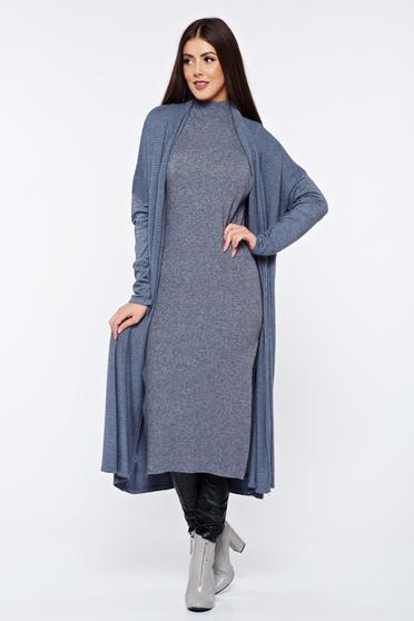 Grey knitted long sleeved cardigan with easy cut