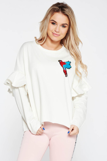 White casual embroidered flared sweater with ruffled sleeves