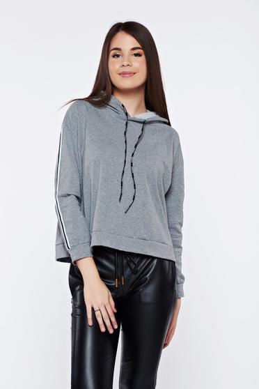 Grey casual hoodie with undetachable hood