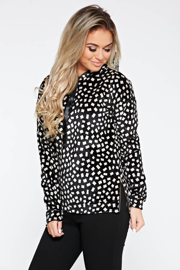 PrettyGirl black hoodie with print details from velvet