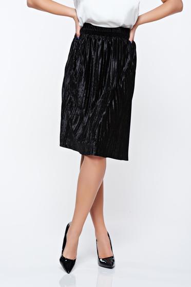 Artista black skirt clubbing from velvet with elastic waist folded up