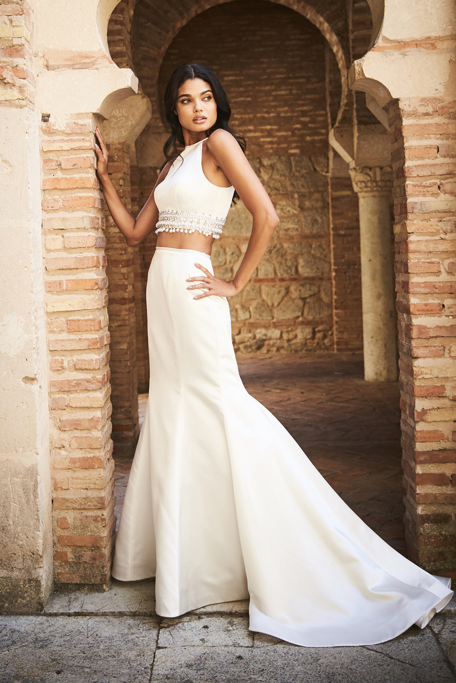 white sherri hill