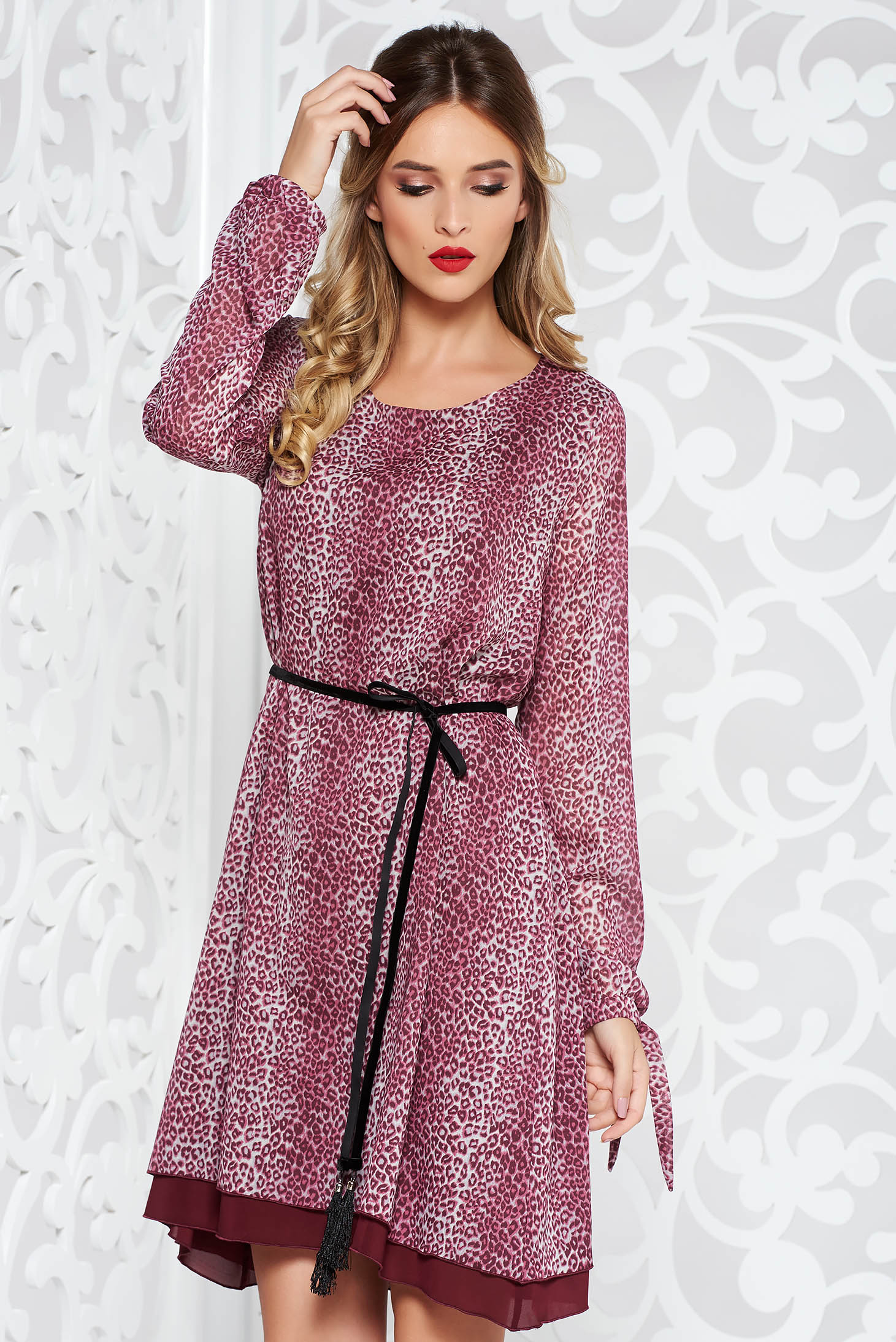 Rochie StarShinerS visinie de zi cu croi larg din voal captusita pe interior accesorizata cu cordon