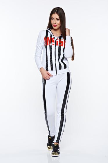 MissQ white set casual cotton with print details with undetachable hood