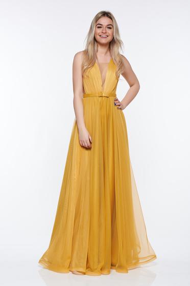 Ana Radu with v-neckline mustard dress luxurious with inside lining from tulle