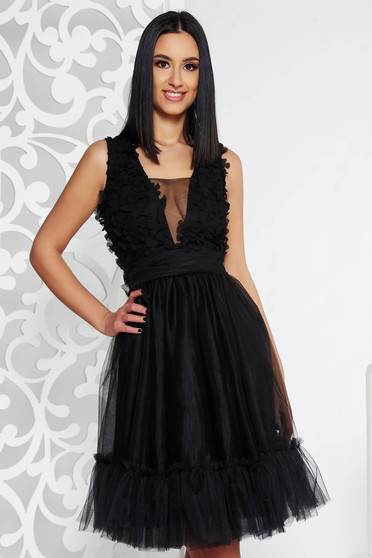 Fofy black occasional cloche dress from tulle with inside lining with v-neckline