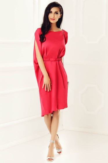 PrettyGirl red dress clubbing from satin fabric texture with easy cut accessorized with tied waistband