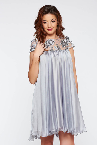 Artista grey short cut occasional with easy cut dress with embroidery details