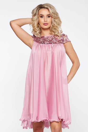 Artista lila occasional with easy cut dress with embroidery details from veil with inside lining