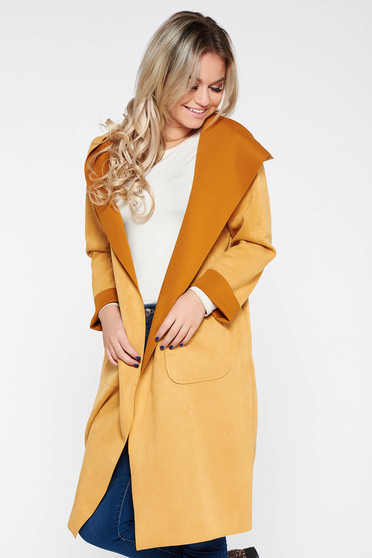 Mustard casual flared long trenchcoat from velvet fabric