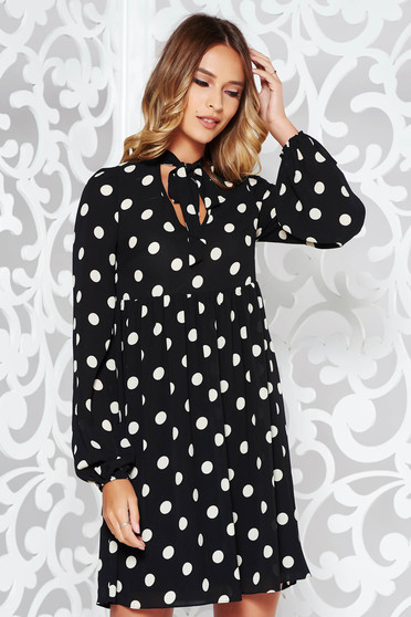 Black dress casual flared from veil fabric with inside lining with v-neckline