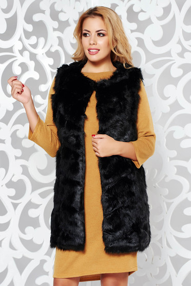 Black from ecological fur gilet with inside lining with easy cut