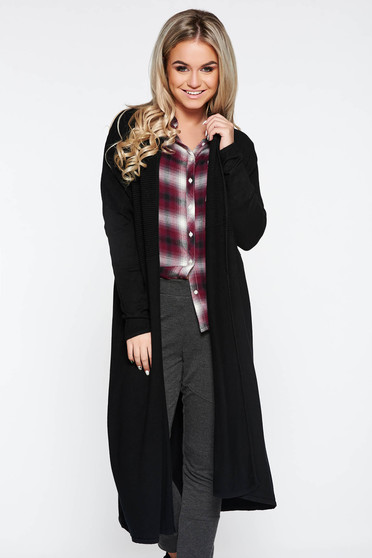 Black long cardigan with easy cut long sleeved knitted fabric
