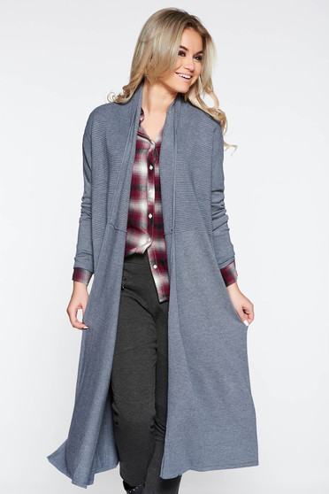 Grey long cardigan with easy cut long sleeved knitted fabric