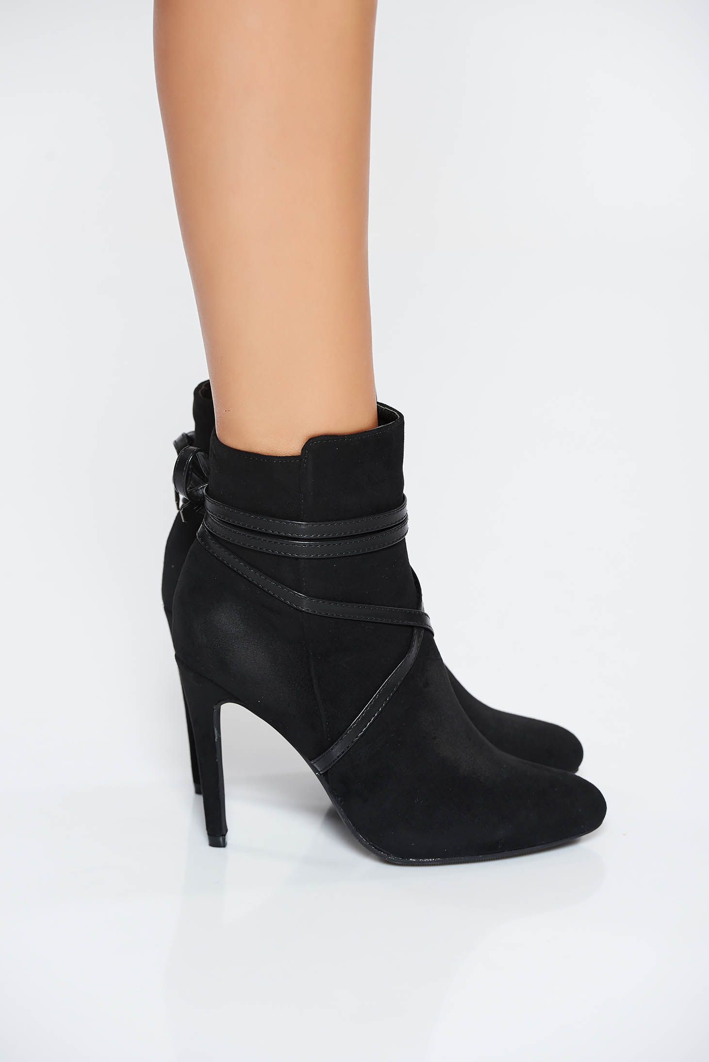 Black casual ankle boots from velvet fabric with laced details