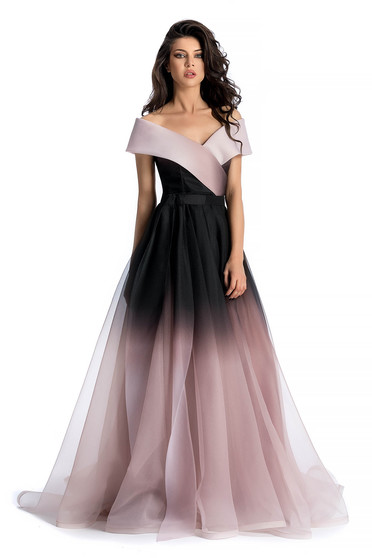 Ana Radu black luxurious dress with inside lining accessorized with tied waistband with v-neckline
