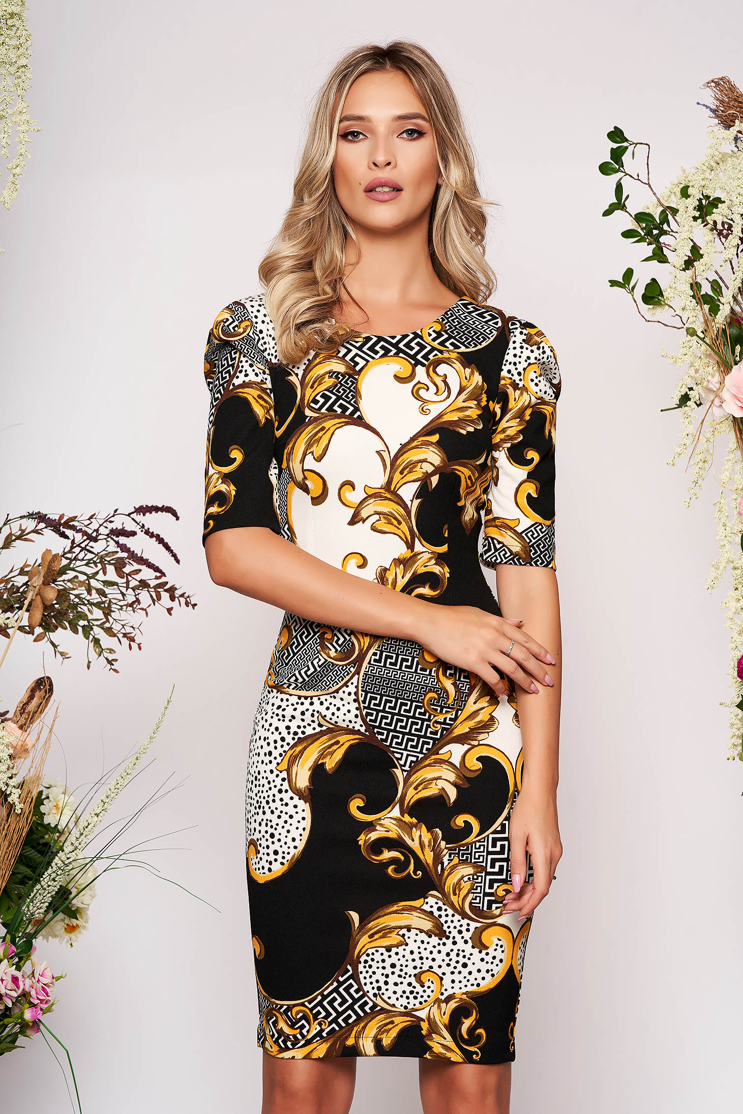 Rochie StarShinerS neagra midi de zi cu un croi mulat din scuba cu maneci trei-sferturi si imprimeu grafic