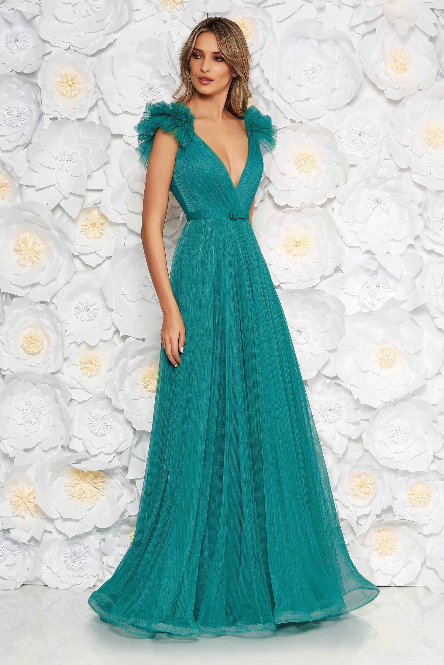 Rochie Ana Radu verde de lux cu decolteu adanc din tul captusita pe interior cu bust buretat