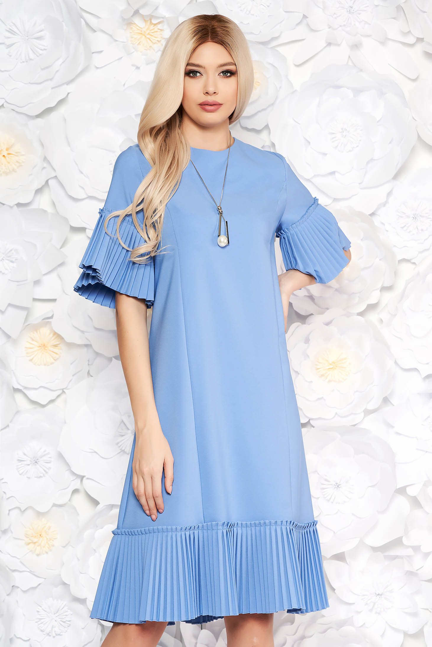 Rochie albastra-deschis eleganta midi cu un croi drept din stofa usor elastica 1 - StarShinerS.ro