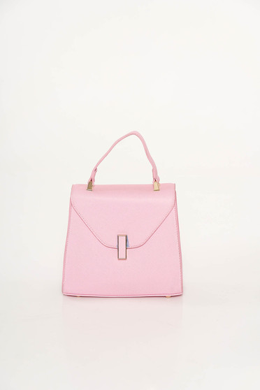 Lightpink casual bag from ecological leather with metalic accessory